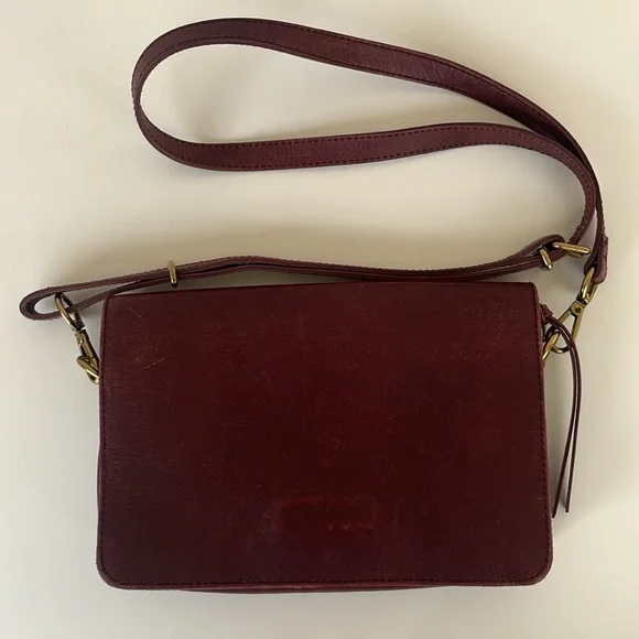 Madewell The Flap Convertible Crossbody Bag in Dark Cabernet